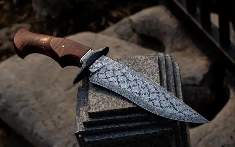 经典美式小猎刀,千锤万砸出精品