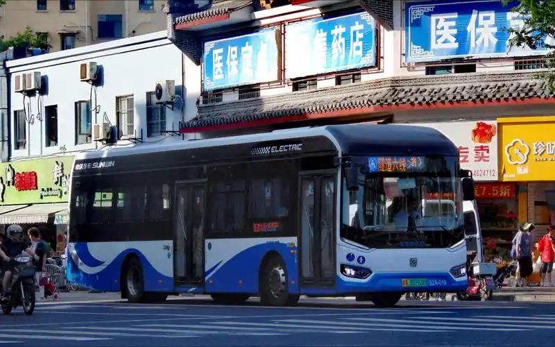 【随意瞎录】上海公交浦东杨高隧道六线s2a(申沃 swb6129ev02g (iev12