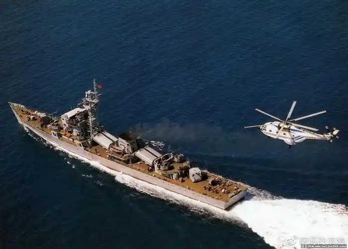 中国海军552"宜宾"号导弹护卫舰(资料照片)