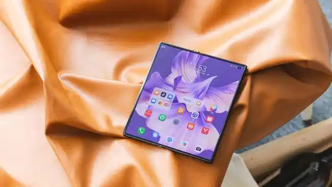 华为matexs2图赏一体两面折叠人生