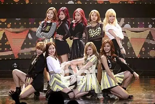 星闻逆行女团twice登本周人歌冠军候补