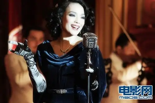 "精武风云"陈真受刑剧照 半裸甄子丹遍体鳞伤