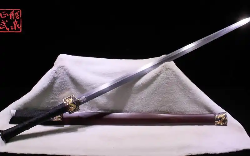 龙泉铸剑师周正武龙泉剑之玉钢锻四圣兽装八面汉剑(106),冷兵器,刀剑