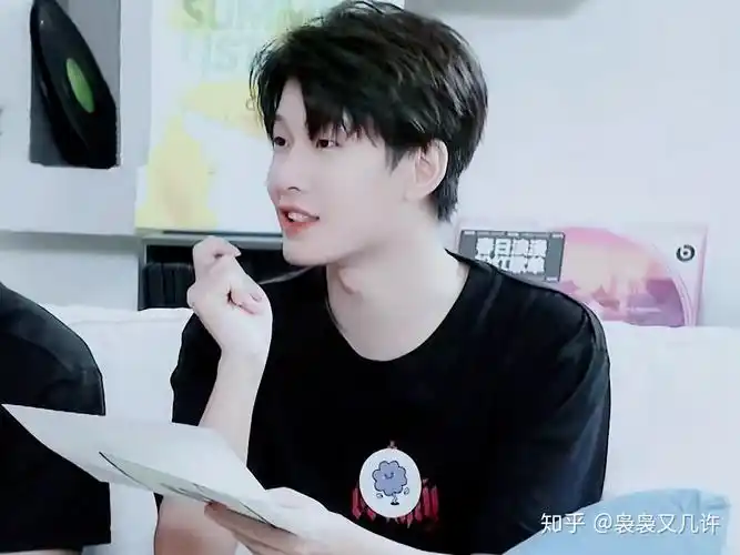 你保存了哪些花少北超好看的照片? - 知乎