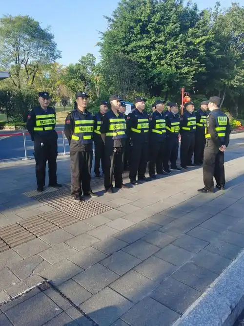 晋安公园《福钰保安》2020.10.6夜班日常工作汇报