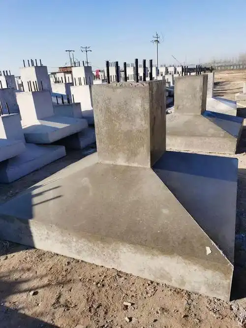 独立基础墩模具我们怎么认为呢,在任何地方搭建钢构厂房.大型基础.