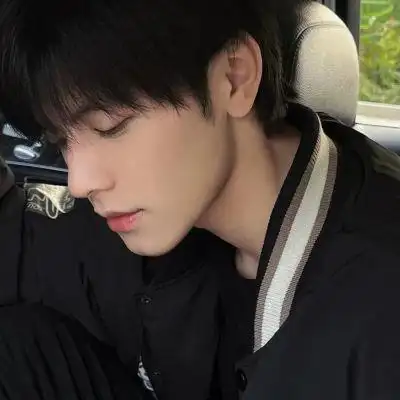 月月/真人男头/鲜衣怒马少年时,一日看尽长安花_男生头像_我要个性网