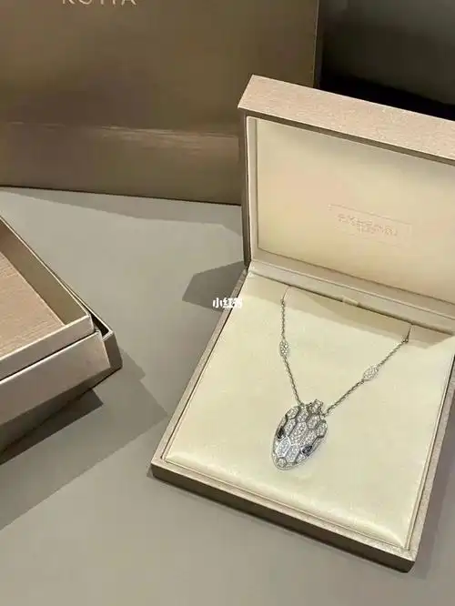 宝格丽蛇项链