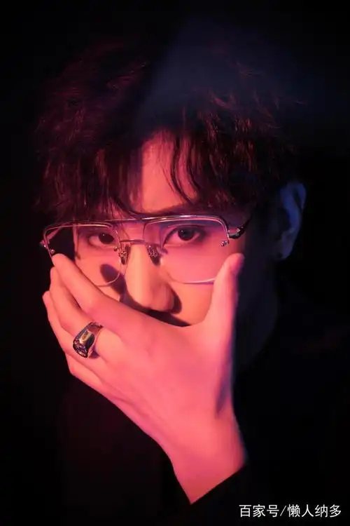 《唱作人》汪苏泷两次败给梁博,是实力差还是对网络歌手的偏见?