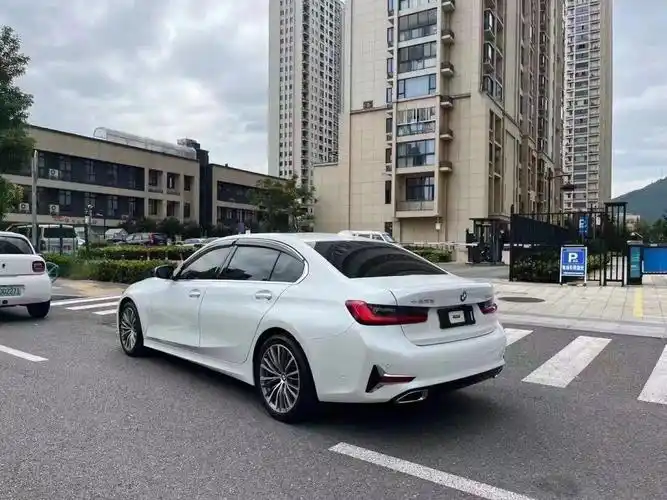 20款宝马325li 全款19.8 首付4.