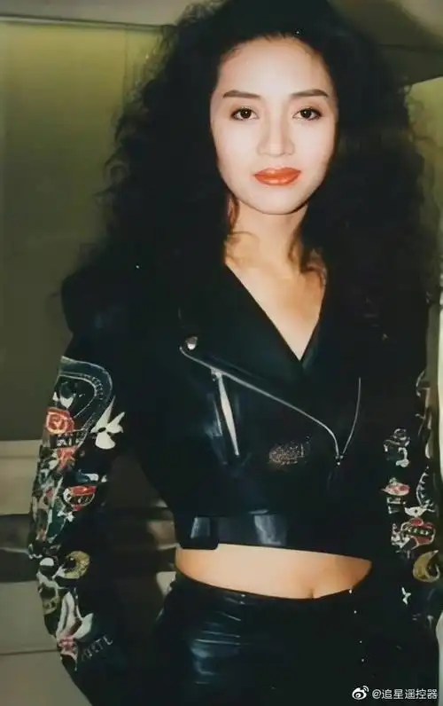 35年前的梅艳芳有多敢穿