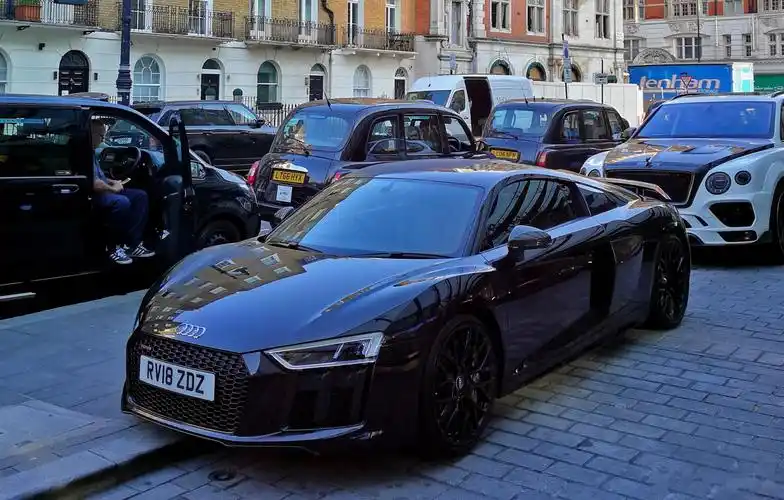 英国(伦敦) 奥迪 r8 v10 plus (2015) (18-21)_奥迪r8社区_易车社区