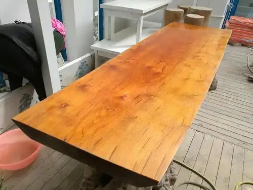 6×0.7m红椿木茶台一张(含底座)2000元