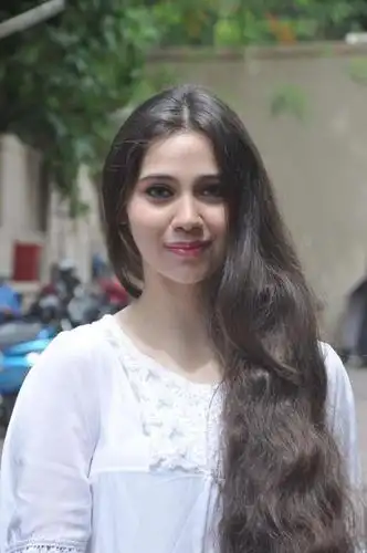 巴基斯坦乡村实拍 姑娘清纯农活做的好