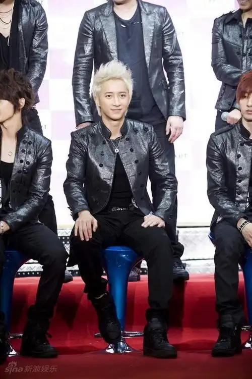 19]super junior首尔开唱 模仿少女时代 31p( 31张 )