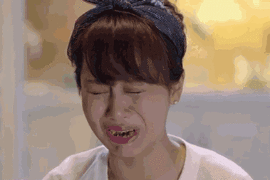 杨紫gif欢乐颂gif哭泣gif伤心gif难过gif委屈gif大哭gif