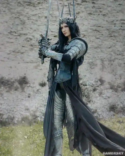 cosplay图赏俄妹cos艾尔登法环女武神特效拉满神还原