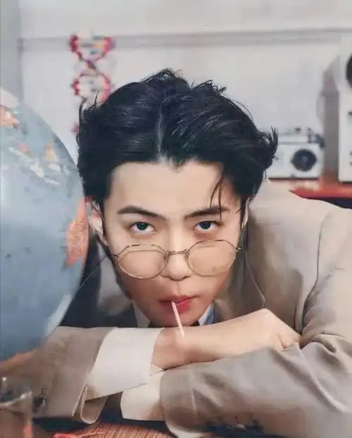 吴世勋头像丨每次看见他都能眼前一亮!