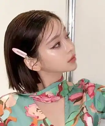 150身高的女生,下面这几款短发最适合你了,发型甜甜的看起来特别甜美