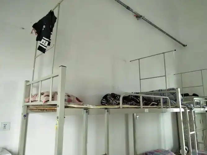 3栋6楼内务扣分,涉及到的班级有高二1.2.3.4.