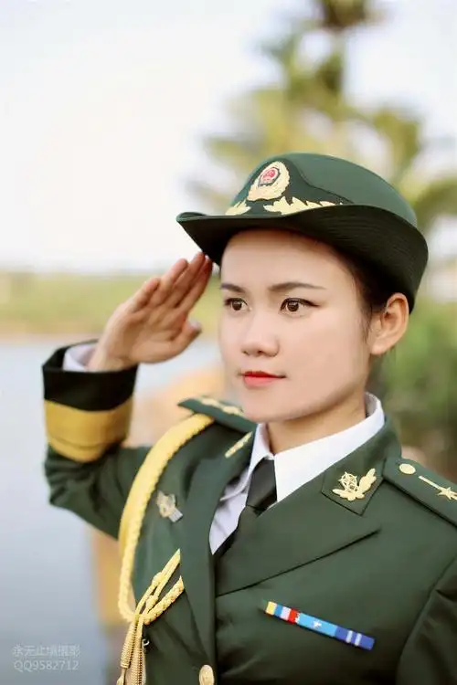 【军中绿花】英姿飒爽,巾帼不让须眉