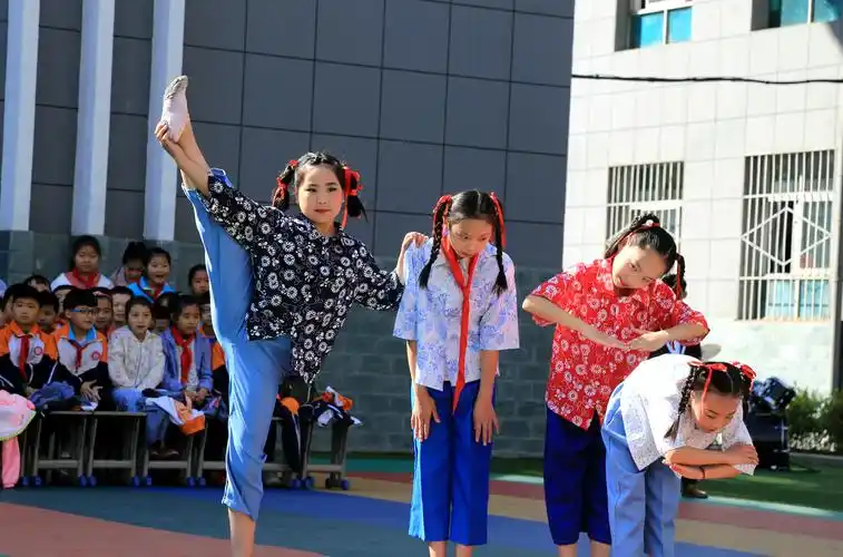 情景剧《留守儿童的梦》