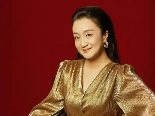 娱乐圈有句流行的说法:"想娶好老婆,刘涛别错过.