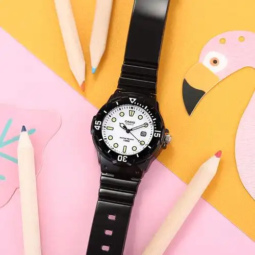 casio卡西欧手表女学生网红小白表彩色防水儿童手表lrw200h7e1