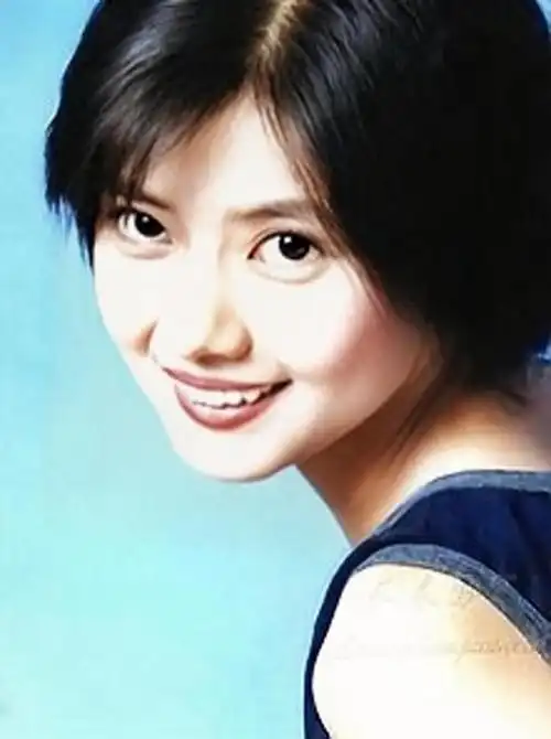 高圆圆旧照曝光,青春靓丽满脸的胶原蛋白