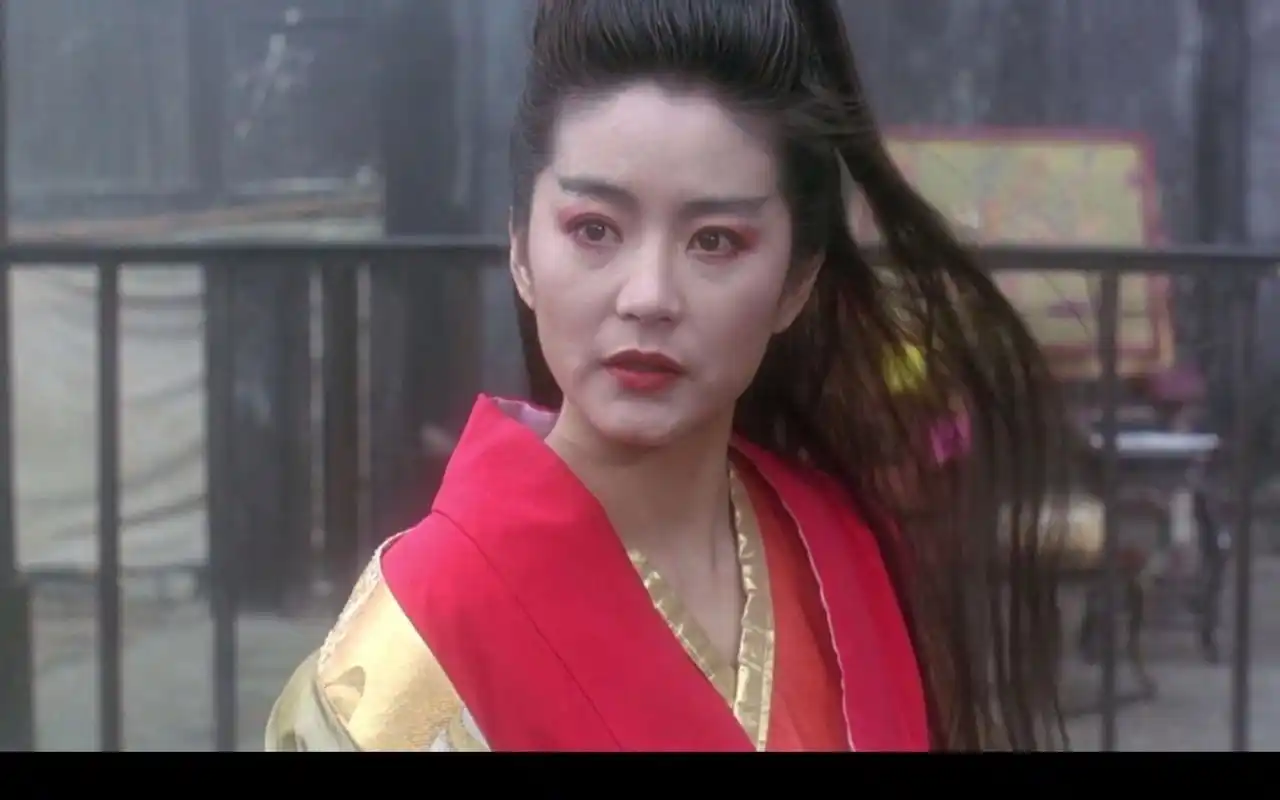 笑傲江湖中修炼葵花宝典的共有四人,为什么只有东方不败最强