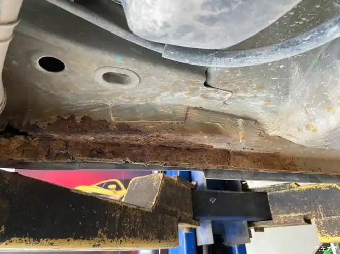 【图】8年的吉利帝豪边梁锈糟了还有救吗_帝豪论坛_汽车之家论坛