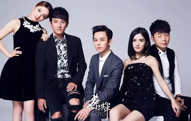 模特:快乐家族 br>摄影:蔡辉