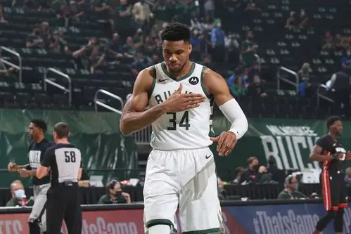 "字母哥"要努力证明自己的带队能力.