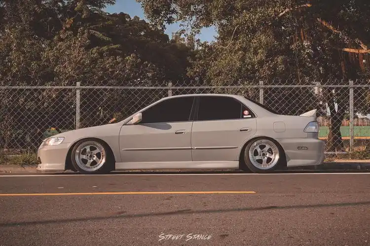 低姿精神!本田雅阁6代改装案例