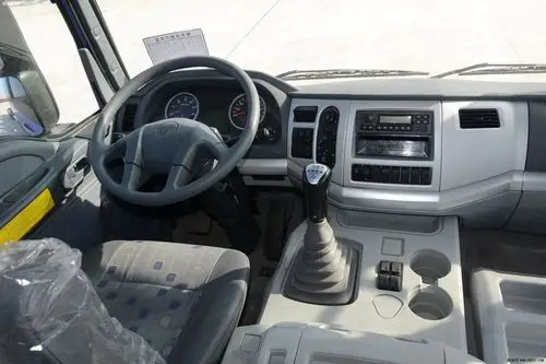 福田汽车 欧曼etx 重卡 375马力 8×4 自卸车 bj3313dmpkc-xh