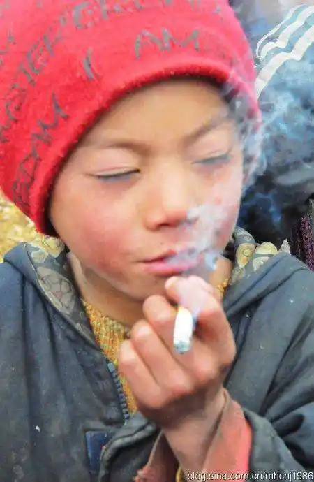 四岁留守儿童在老家学会了抽烟,并且已经有了烟瘾,你怎么看?