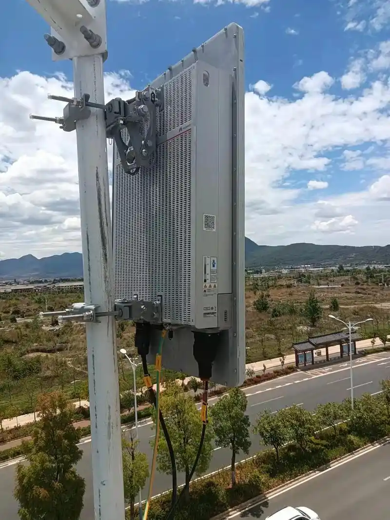 通信人 #5g基站 #塔工 #铁塔 #移动基站  - 抖音