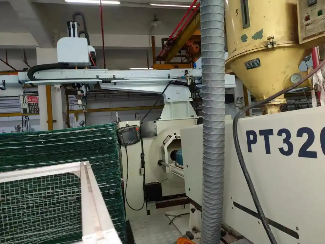 注塑机法拍机2021年6月份力劲320吨配置五轴机械手 基本 - 抖音