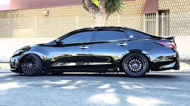 更车室|"移动大沙发"日产天籁怎么改?这里有十个改装案例