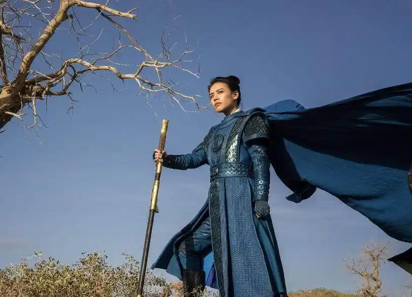 古装剧中的女将军唐嫣的英气马思纯的帅气都不及她惊艳