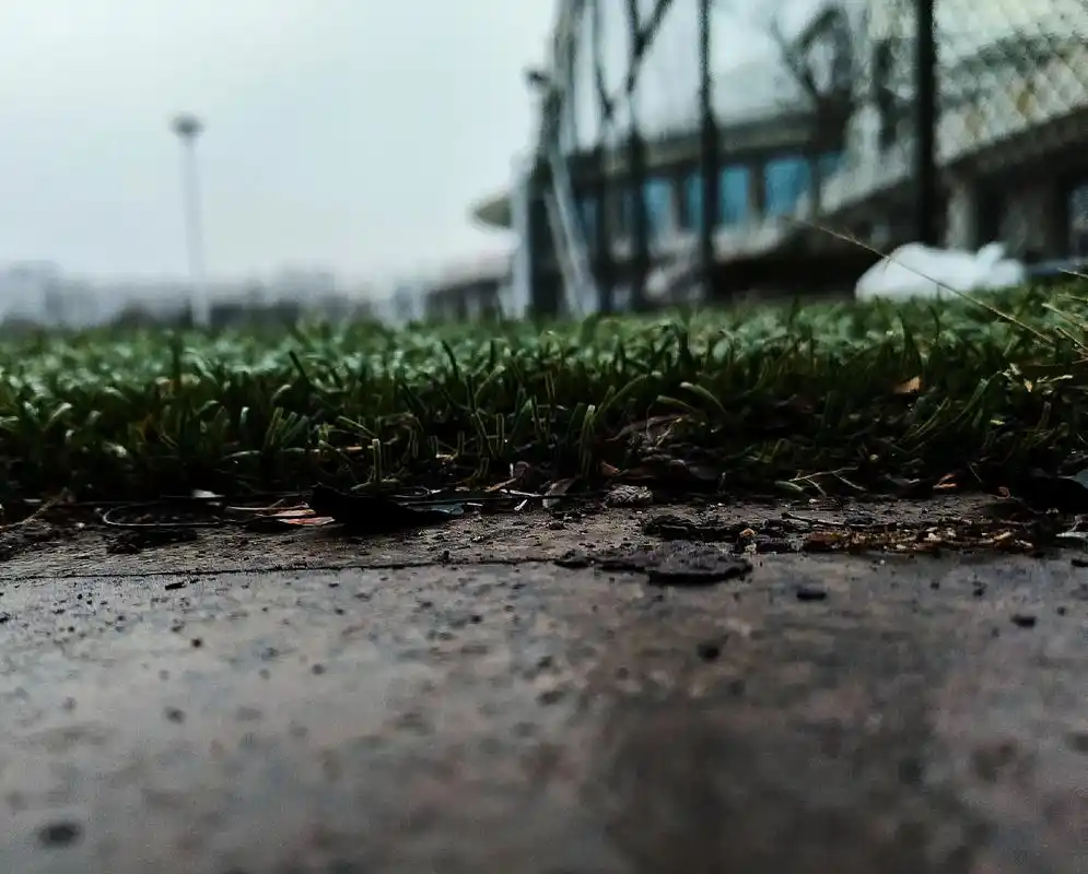 摄影 #雨天 天气变冷了,注意保暖 - 抖音