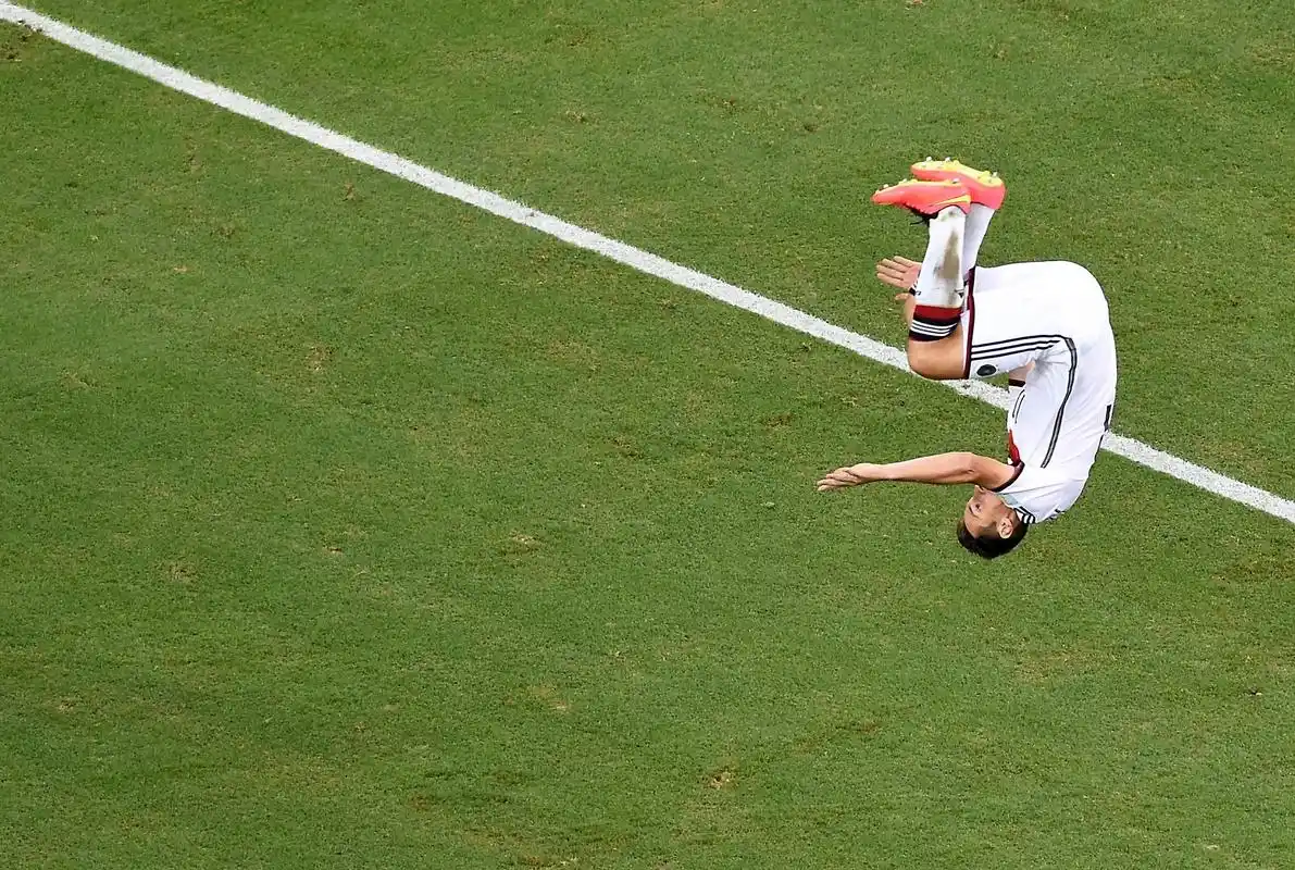 足球——世界杯经典瞬间回顾(13)