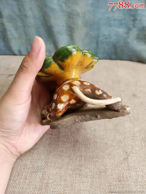 唐三彩老脉枕开片包浆醇厚完整