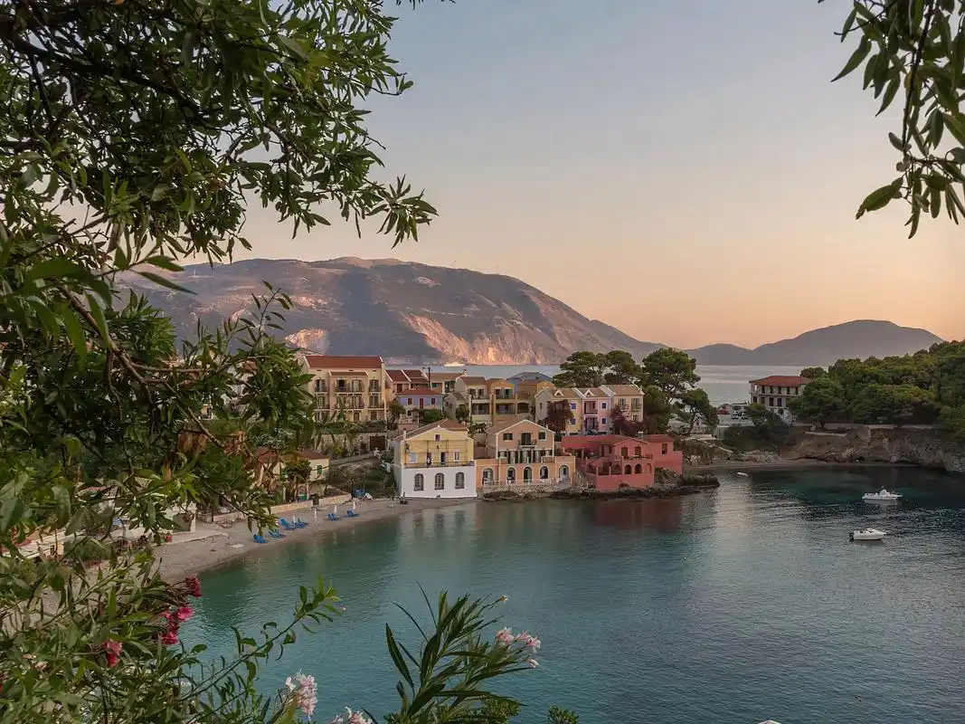 闯进童话世界真体验?玉溪抚仙湖太阳山小镇全网最真实测评!