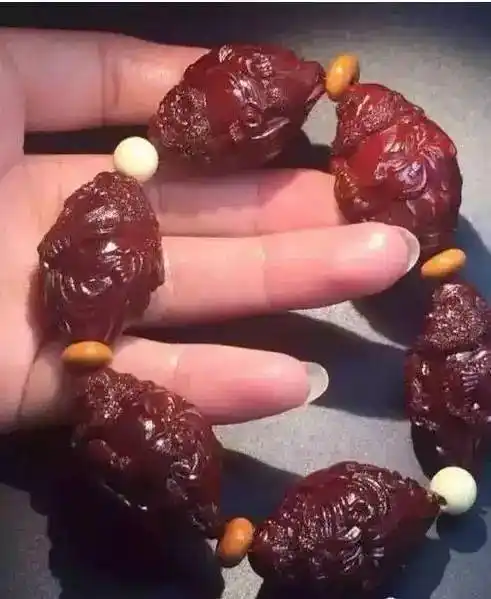 盘玩10年的橄榄核全透了