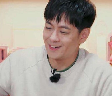 林志颖:不露额头很年轻,一露额头瞬间老十岁_高清图集_新浪网