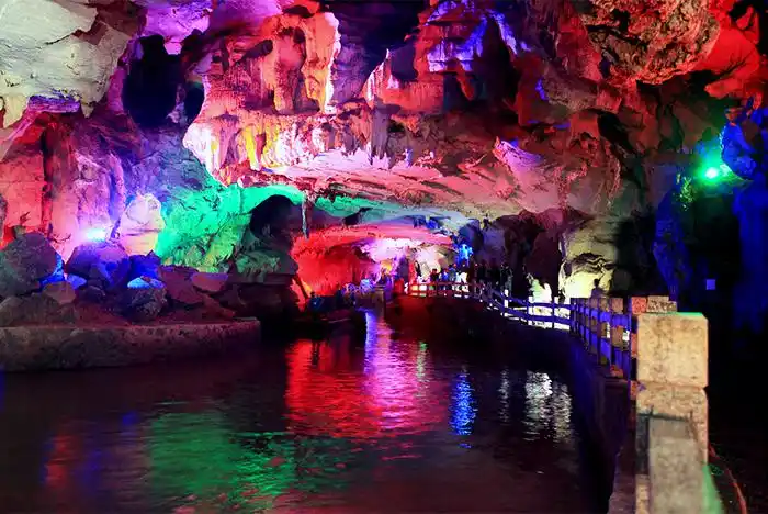 (可当天7:00前购买)桂林阳朔聚龙潭.