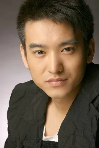 资料图片:演员袁文康精彩写真(1)