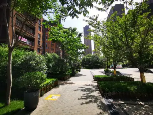 招商依云曲江,春临三路,近公田五路-西安招商依云曲江二手房,租房