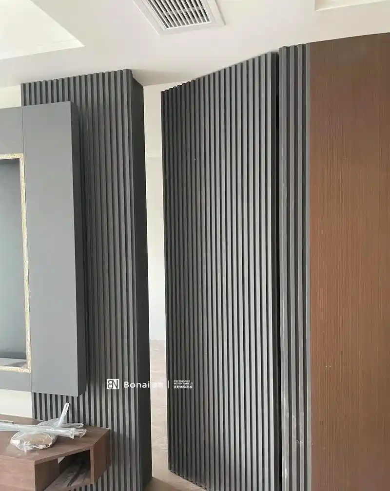 格栅隐形门背景墙一门到顶护墙板 - 抖音